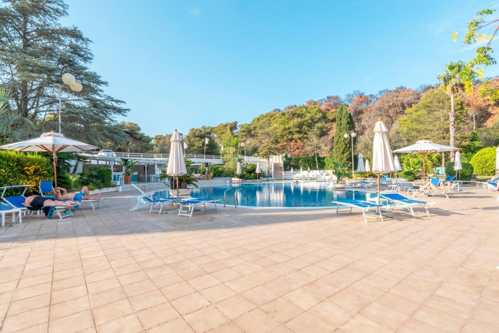 Hotel Santa Lucia Santa Cesarea Terme Extérieur photo